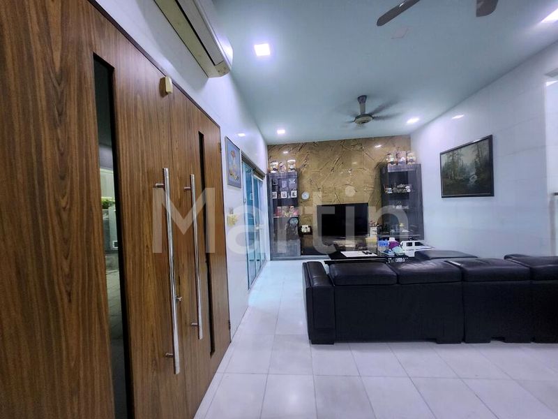 7 Bed Corner Terrace (Landed) for Sale in  Golden Hill Estate - Image 13